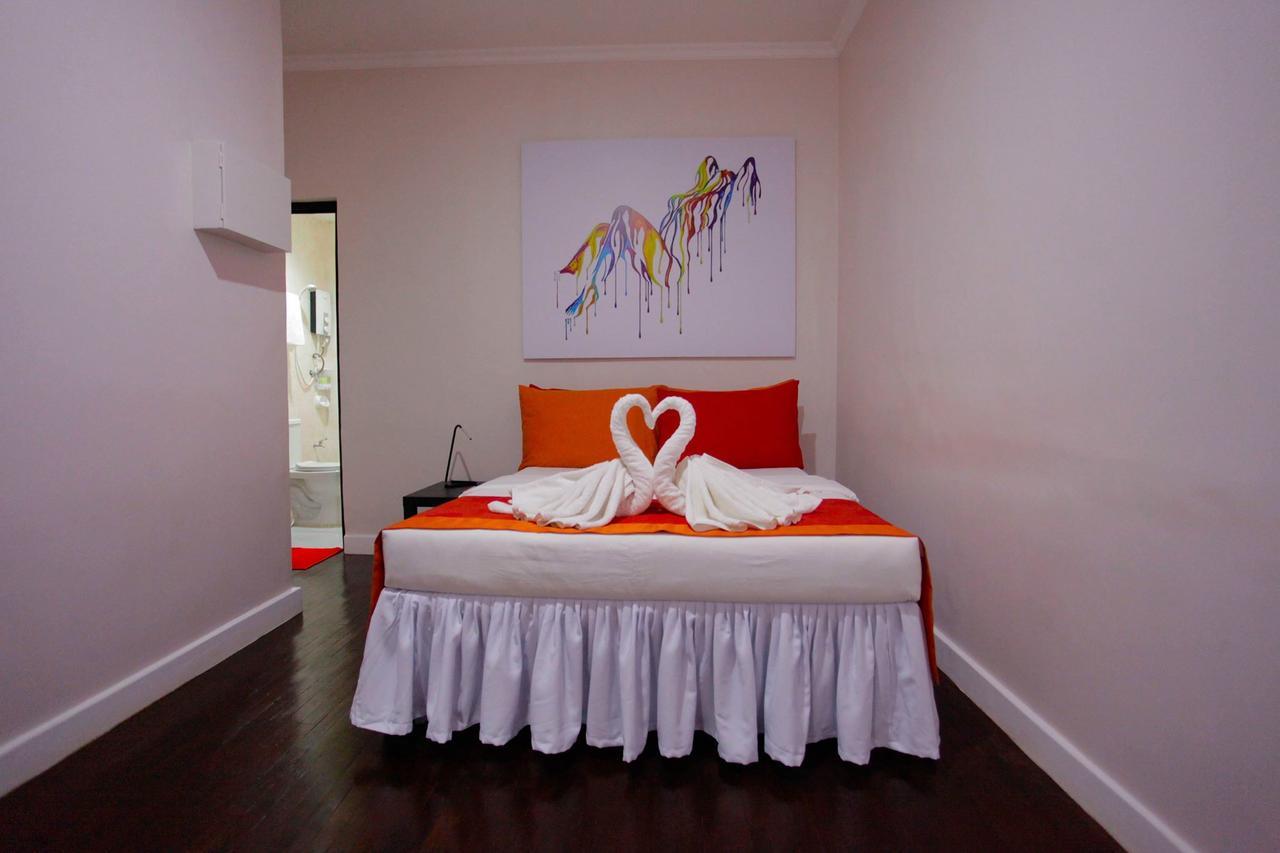 Halfway House Hostel Mactan Cebu Airport Lapu-Lapu City Esterno foto