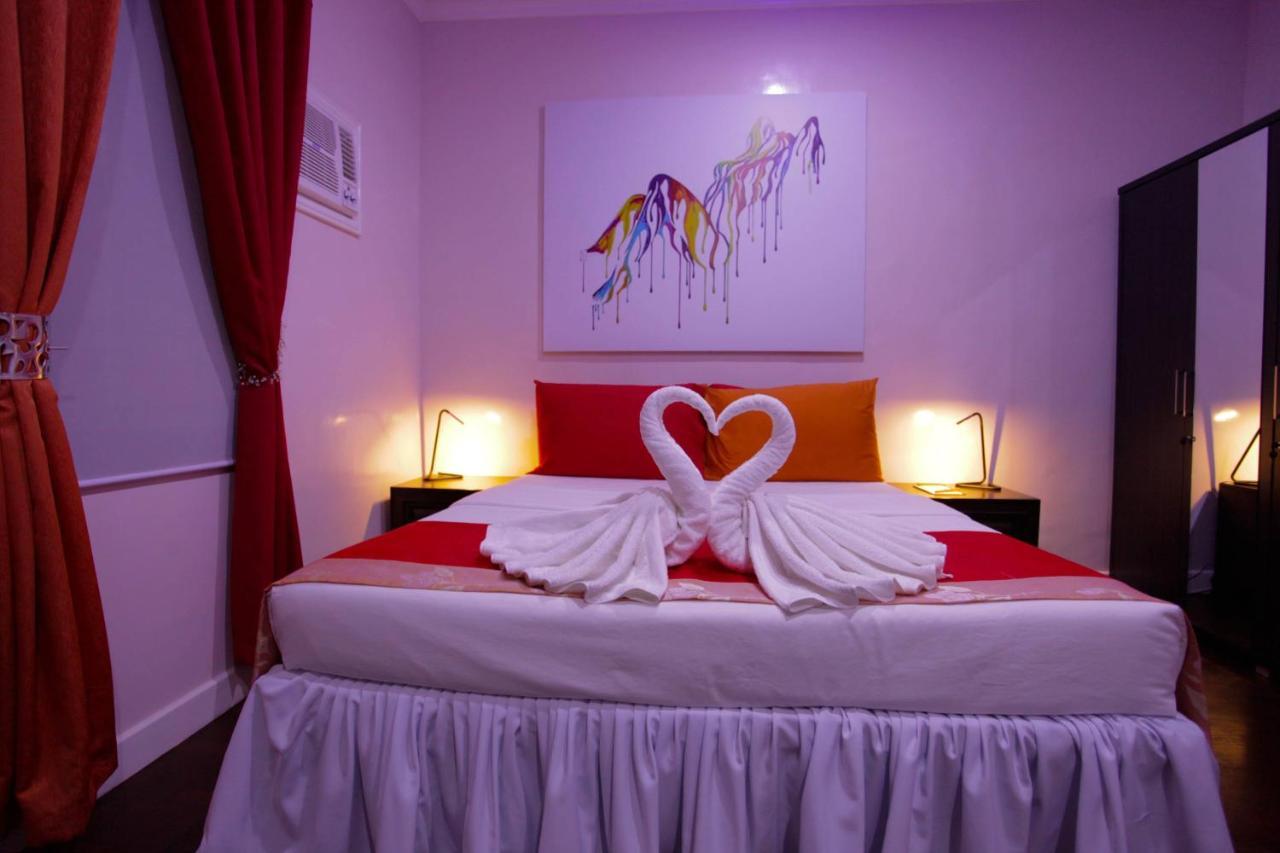 Halfway House Hostel Mactan Cebu Airport Lapu-Lapu City Esterno foto
