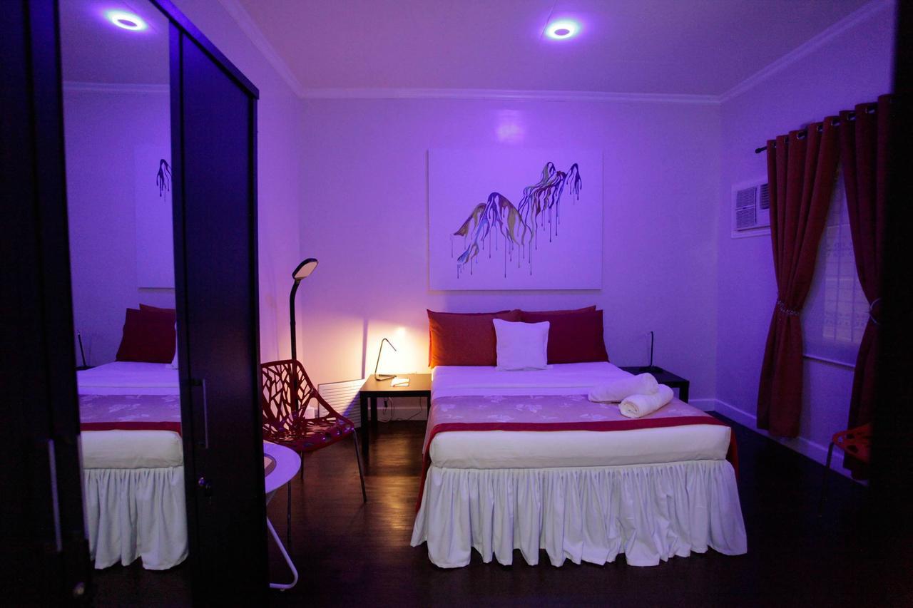 Halfway House Hostel Mactan Cebu Airport Lapu-Lapu City Esterno foto