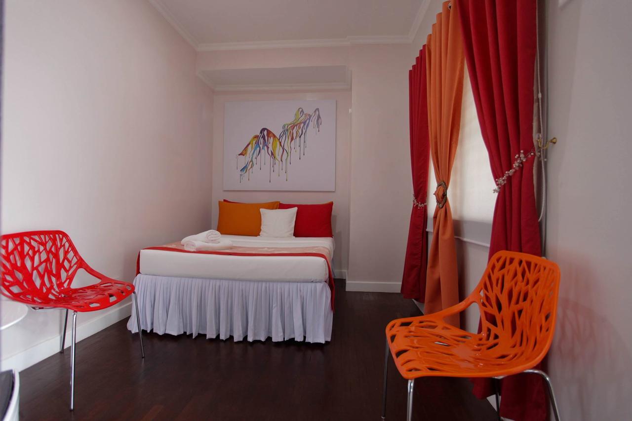 Halfway House Hostel Mactan Cebu Airport Lapu-Lapu City Esterno foto