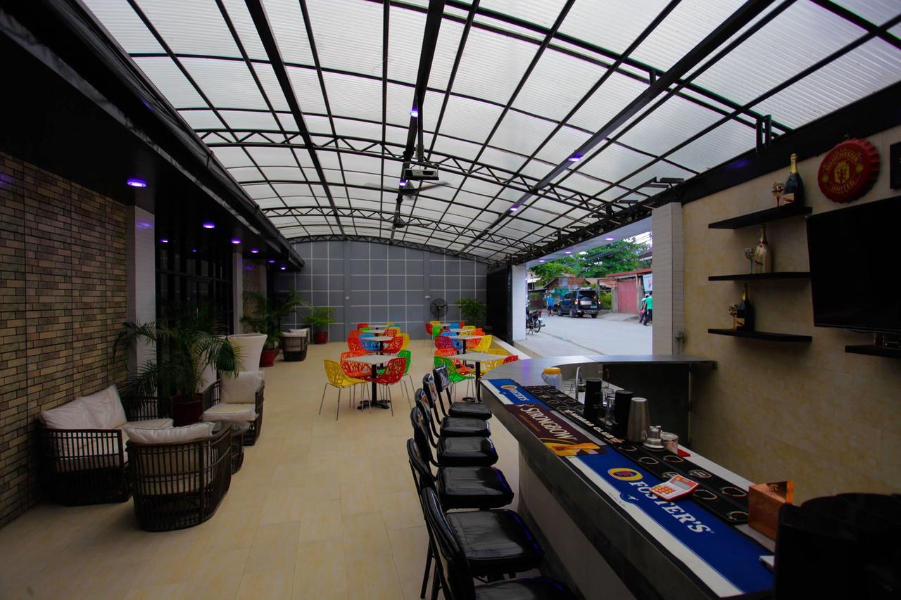 Halfway House Hostel Mactan Cebu Airport Lapu-Lapu City Esterno foto