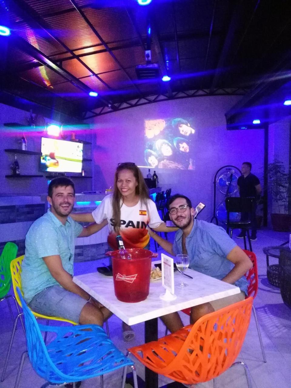 Halfway House Hostel Mactan Cebu Airport Lapu-Lapu City Esterno foto